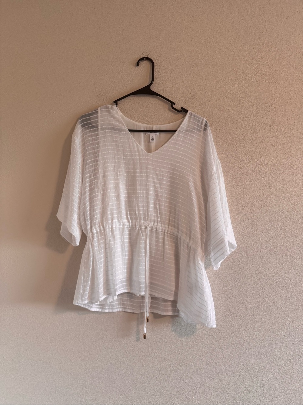 Tribal White V-Neck Drawstring Waist Tunic
